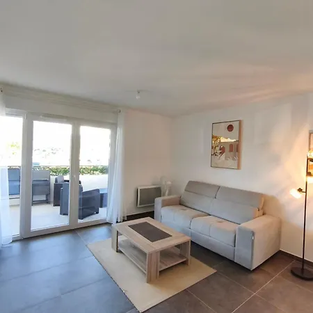 Appartement T2 With Terrace *