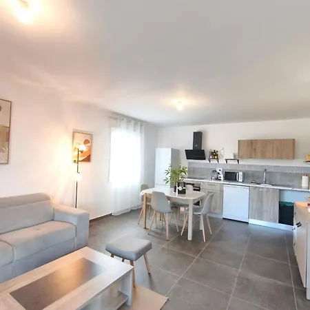 Apartment T2 With Terrace