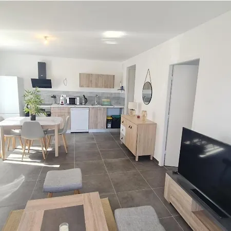 Apartment T2 With Terrace